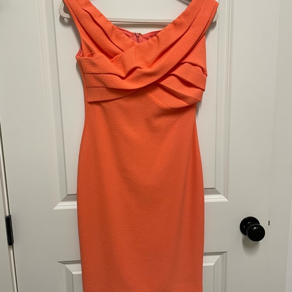 Black Halo cocktail dress. Size 2. Worn once. - Picture 1 of 3